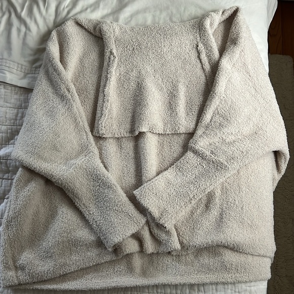 Sweater! - Picture 3 of 5